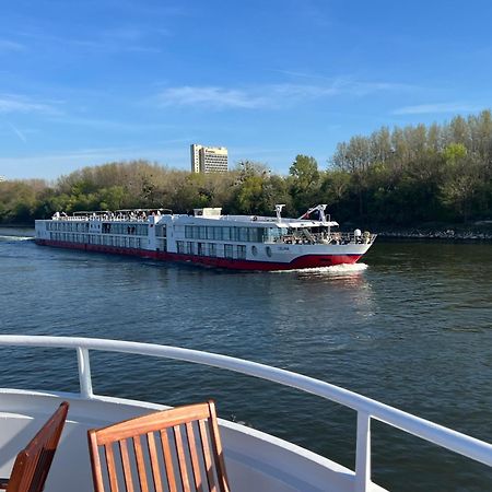 דירות ברטיסלאבה Orient Express Istanbul By Zazi מראה חיצוני תמונה